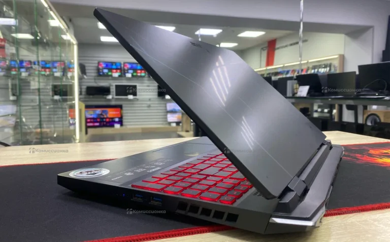 Ноутбук  Acer nitro Ryzen 5 6600H / rtx 3050