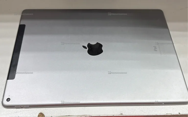 Планшет Apple iPad Pro 12.9 A1652 128Gb Wi-Fi + Ce