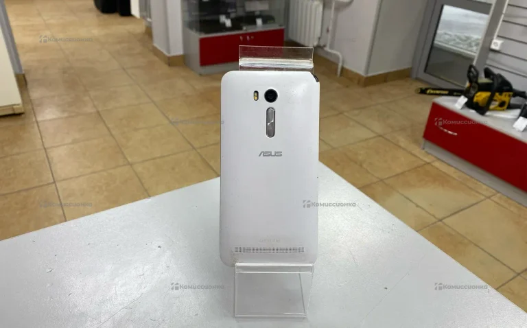 Asus Zenfone Go ZB551KL 2/16 ГБ