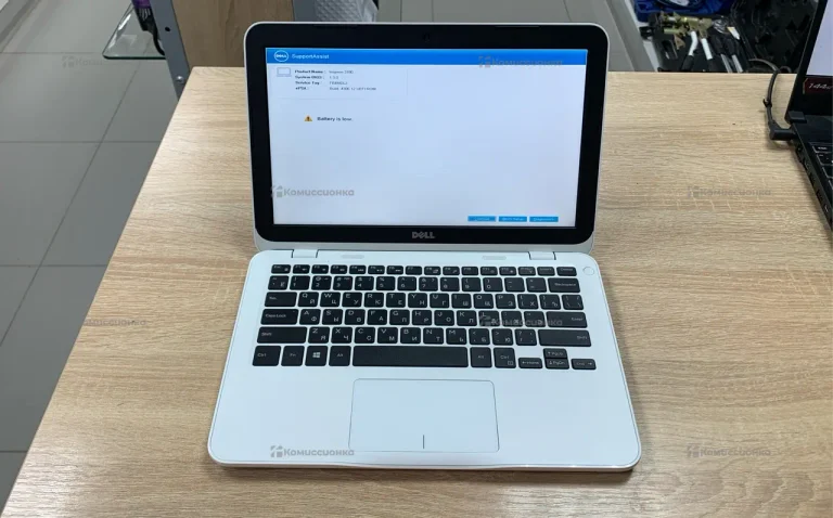 Ноутбук  DELL P24T