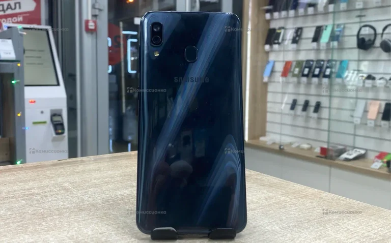 Samsung Galaxy A30 3/32 ГБ
