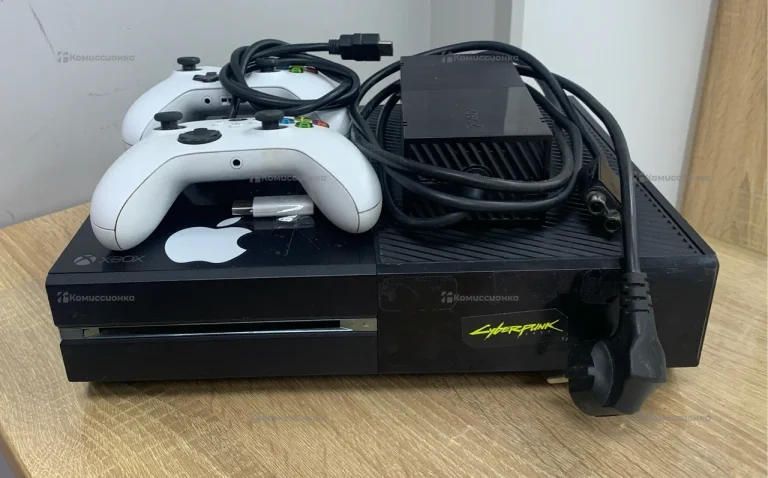 Приставка Xbox One 500Gb