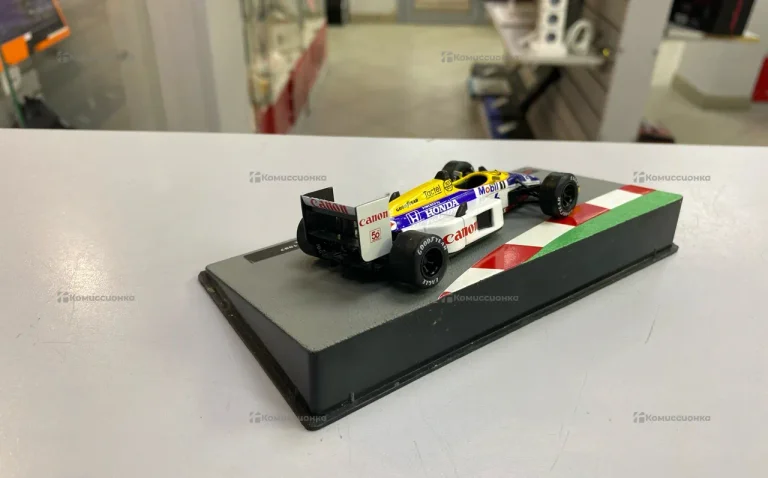 Машинка williams fw11b