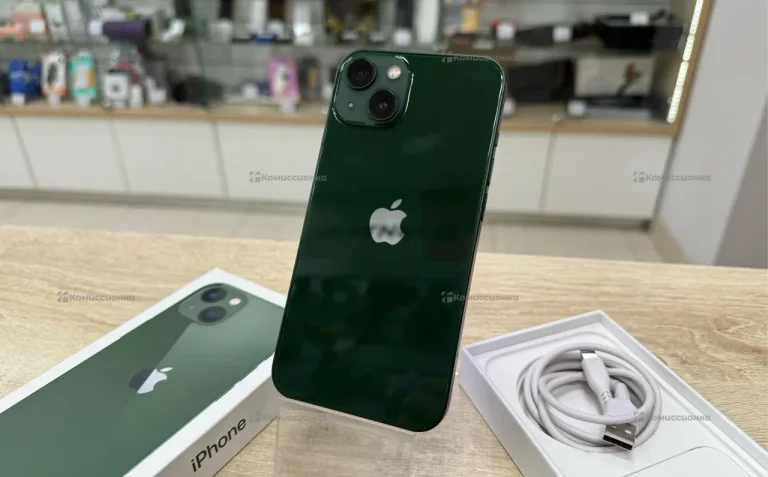 Apple iPhone 13 4/128 ГБ