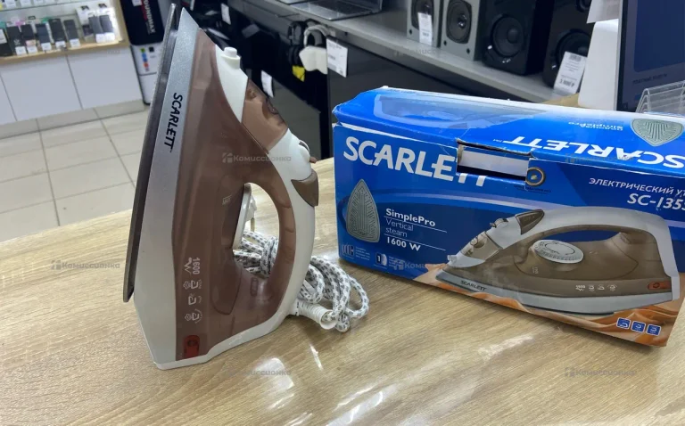 Утюг Scarlett 1600w
