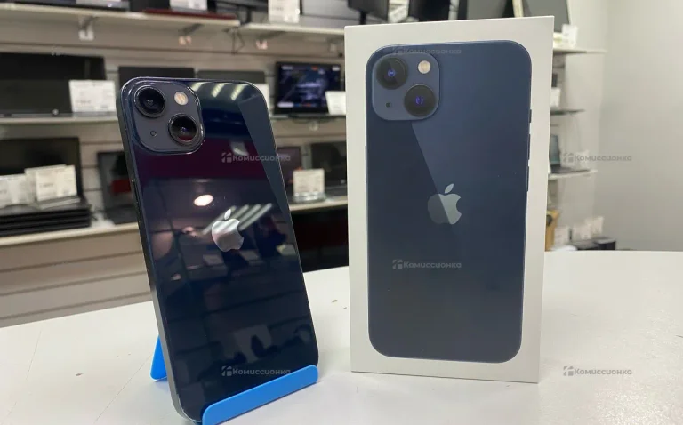 Телефон Apple iPhone 13 4/128 ГБ