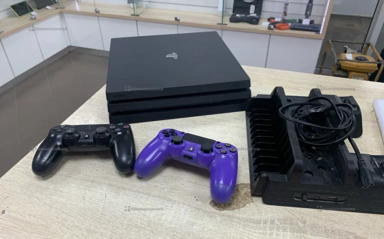 Приставка PS4. Pro 1ТБ
