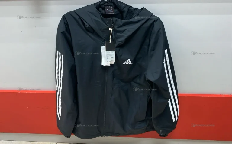 Ветровка Adidas (M)