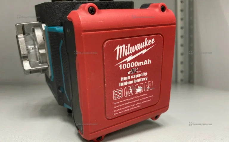 Лазерный уровень Makita реплика