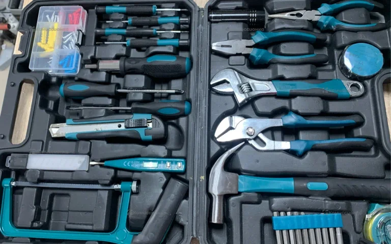 Набор из 23 предметов