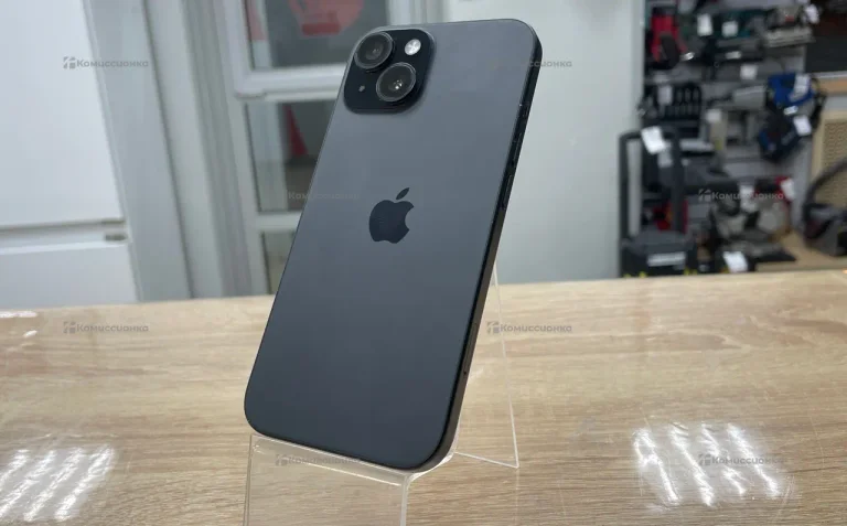 Apple iPhone 15 6/128 ГБ