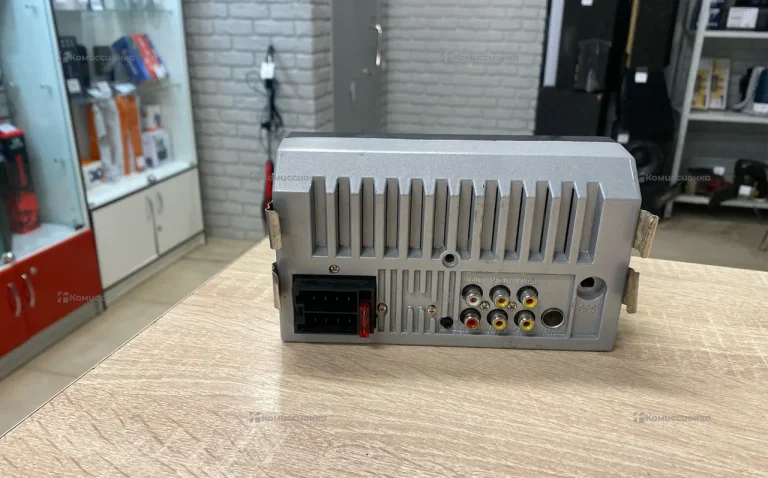 Автомагнитола Android 7010B