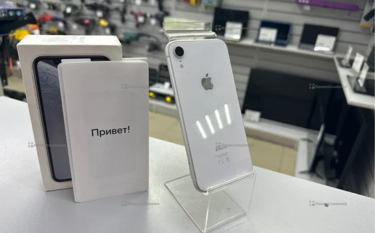 Apple iPhone XR 3/64 ГБ