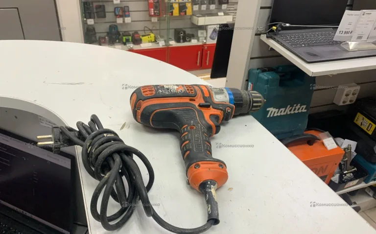 Шуруповерт электрический Black&Decker