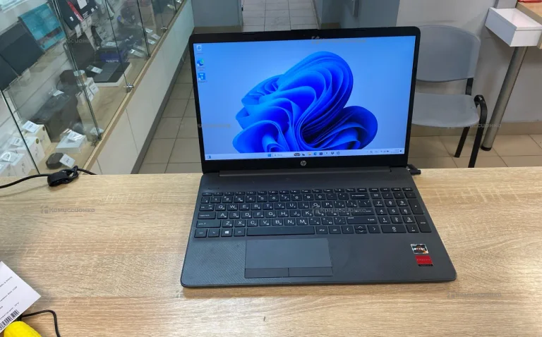 Ноутбук  HP  OS:gwoo31u
