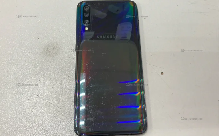 Samsung Galaxy A50 4/64 ГБ