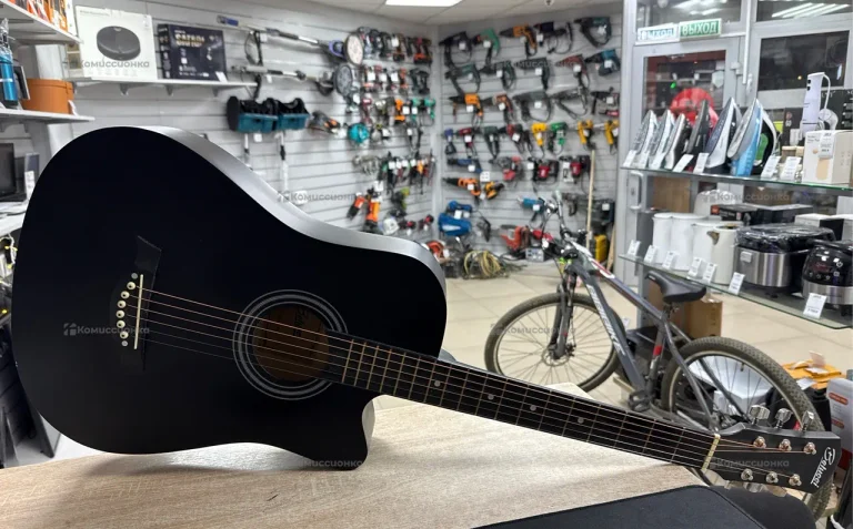 Гитара Belucci BC3820