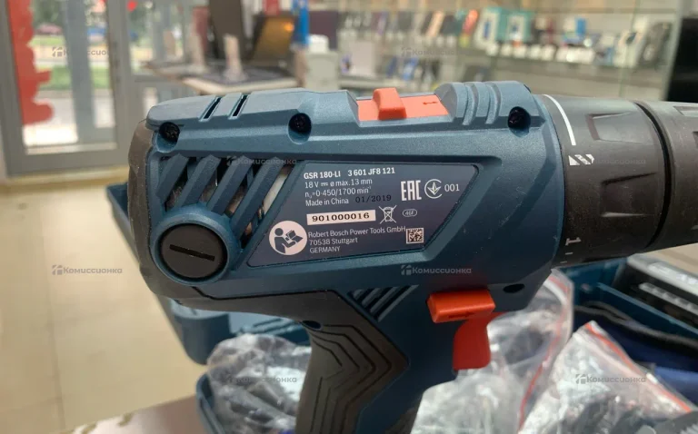 Дрель-шуруповерт Bosch GSR 180-LI