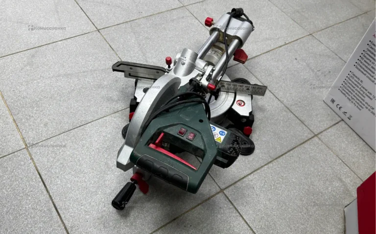 Торцовочная пила Metabo KGS 216M