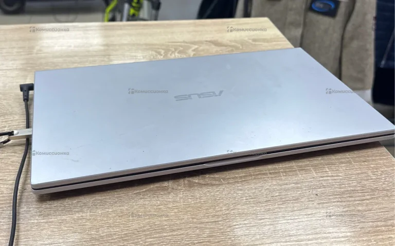 Ноутбук  ASUs