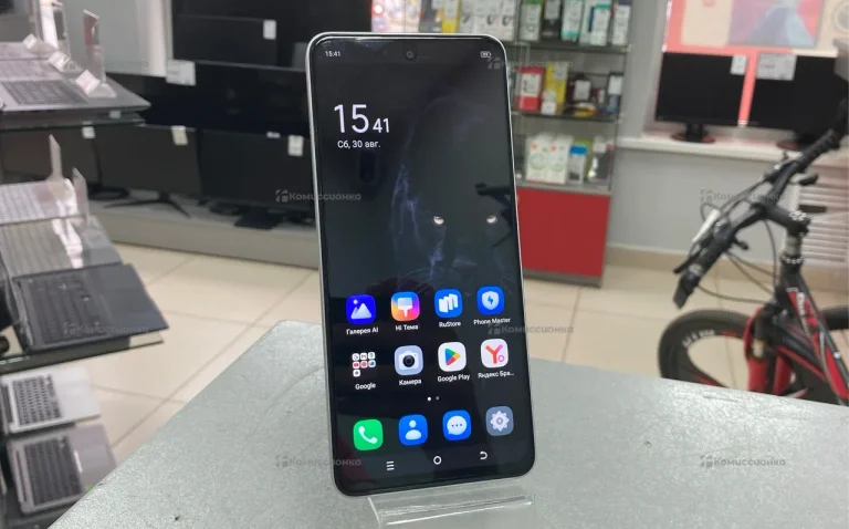 Tecno Spark 30 8/128 ГБ