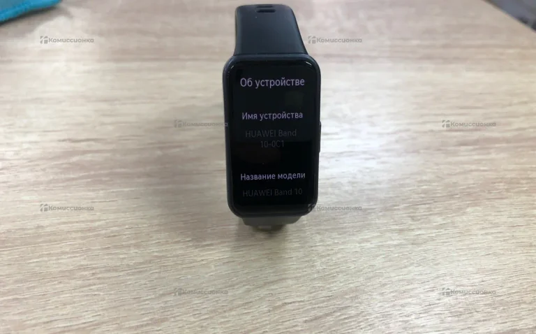 Часы  Huawei Band 10