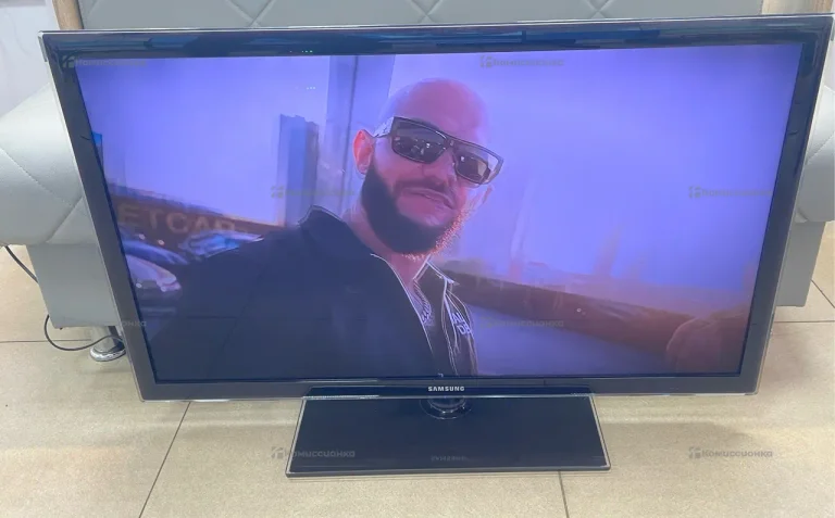 Телевизор Samsung UE40D5500RW