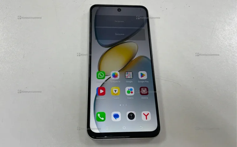 Tecno Spark Go 1 4/64 ГБ