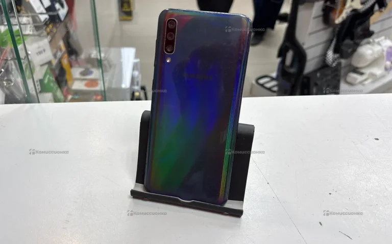 Samsung Galaxy A50 4/64 ГБ