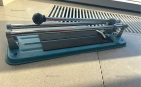 Купить плиткорез синий б/у , в Саратов Цена:300рублей