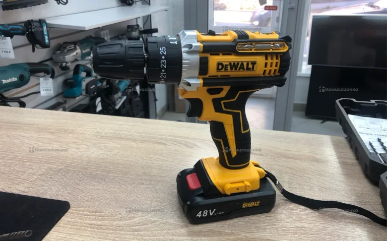Дрель-шуруповерт DEWALT rep