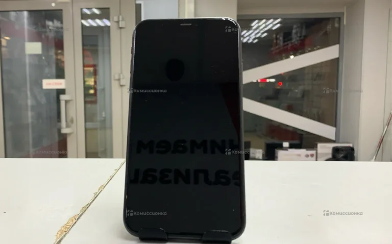 Apple Apple iPhone 11 64GB