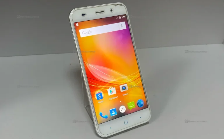 ZTE Blade X7 1/8 ГБ