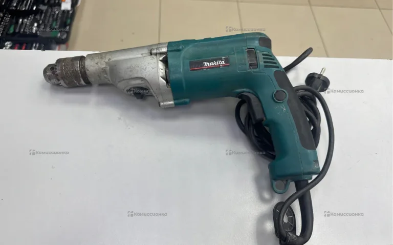Дрель makita HP2070