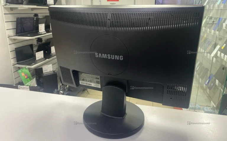 Монитор Samsung SyncMaster 2043SN