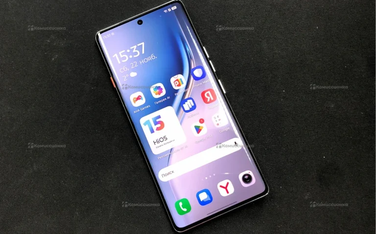 Tecno CAMON 40 Pro 5G 12/256 ГБ