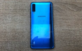 Samsung Galaxy A7 (2018) 4/64 ГБ