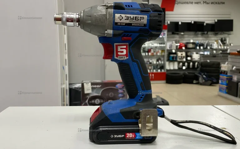 Бесщеточный Гайковерт ЗУБР GB-250-22