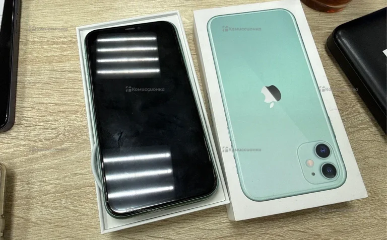 Apple iPhone 11 4/64 ГБ