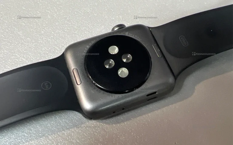 Часы  Apple Watch Series 3 42mm