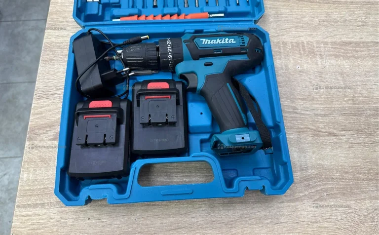 Аккумуляторный шуруповерт Makita реплика