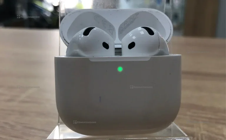 Наушники AirPods 4