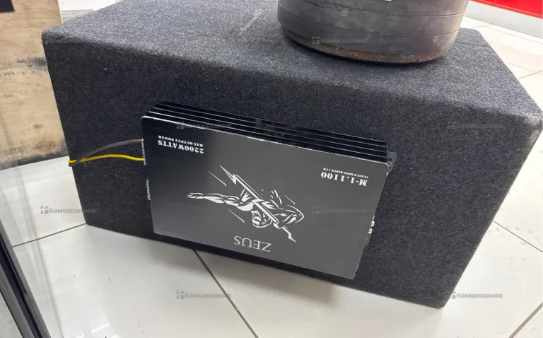 Сабвуфер  Machete 12 с усилителем Zeus m1.1100