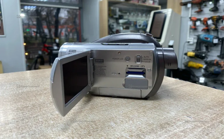 Видеокамера   Panasonic HDC-DX1