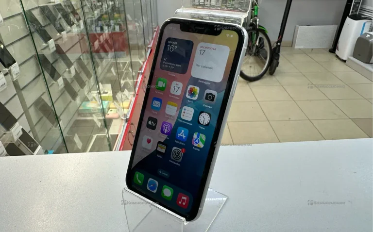 Apple Iphone 11 64 ГБ.