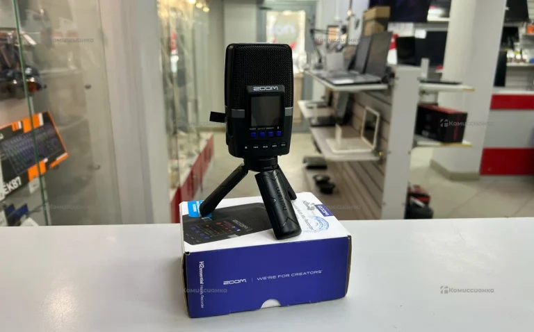Рекордер Zoom H2 Essential