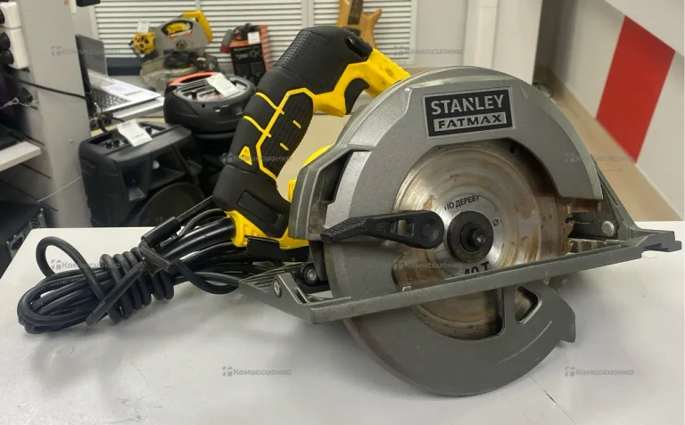 Циркулярная пила Stanley Fatmax FME301
