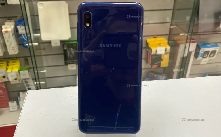 Samsung Galaxy A10 2/32 ГБ