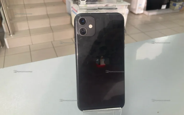 Apple iPhone 11 4/128 ГБ