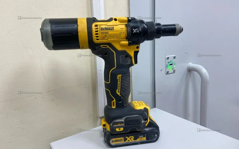 заклепочник Dewalt DCF403 аккумуляторный